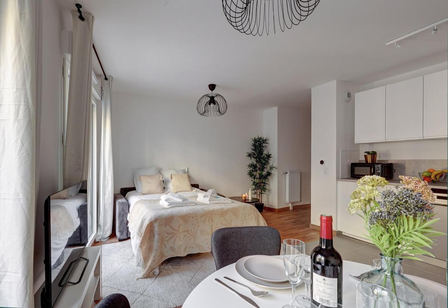 340 Suite Emile - Superb Apartment Clichy Exteriör bild